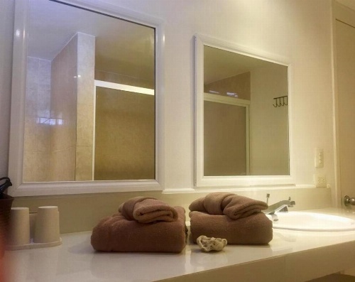 Skyline Suite image 18